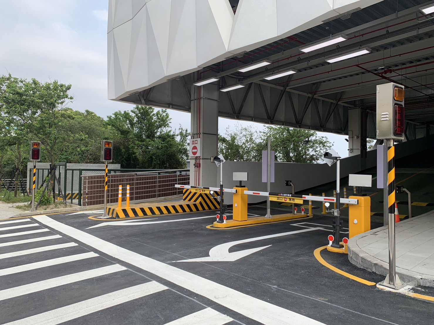 新北市泰山區科技園區-科技大廠