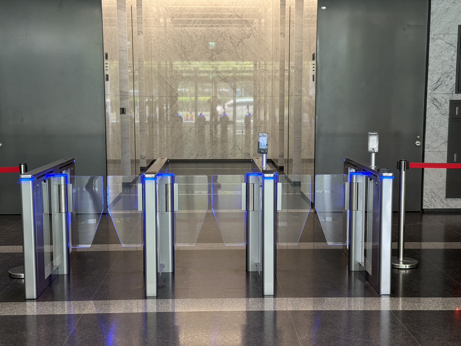 新北市新莊區-大樓大廳