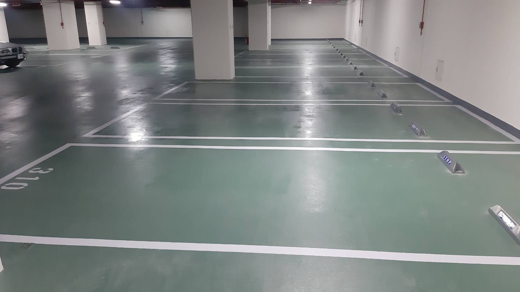 台北市內湖區-商辦大樓-地下停車場照片