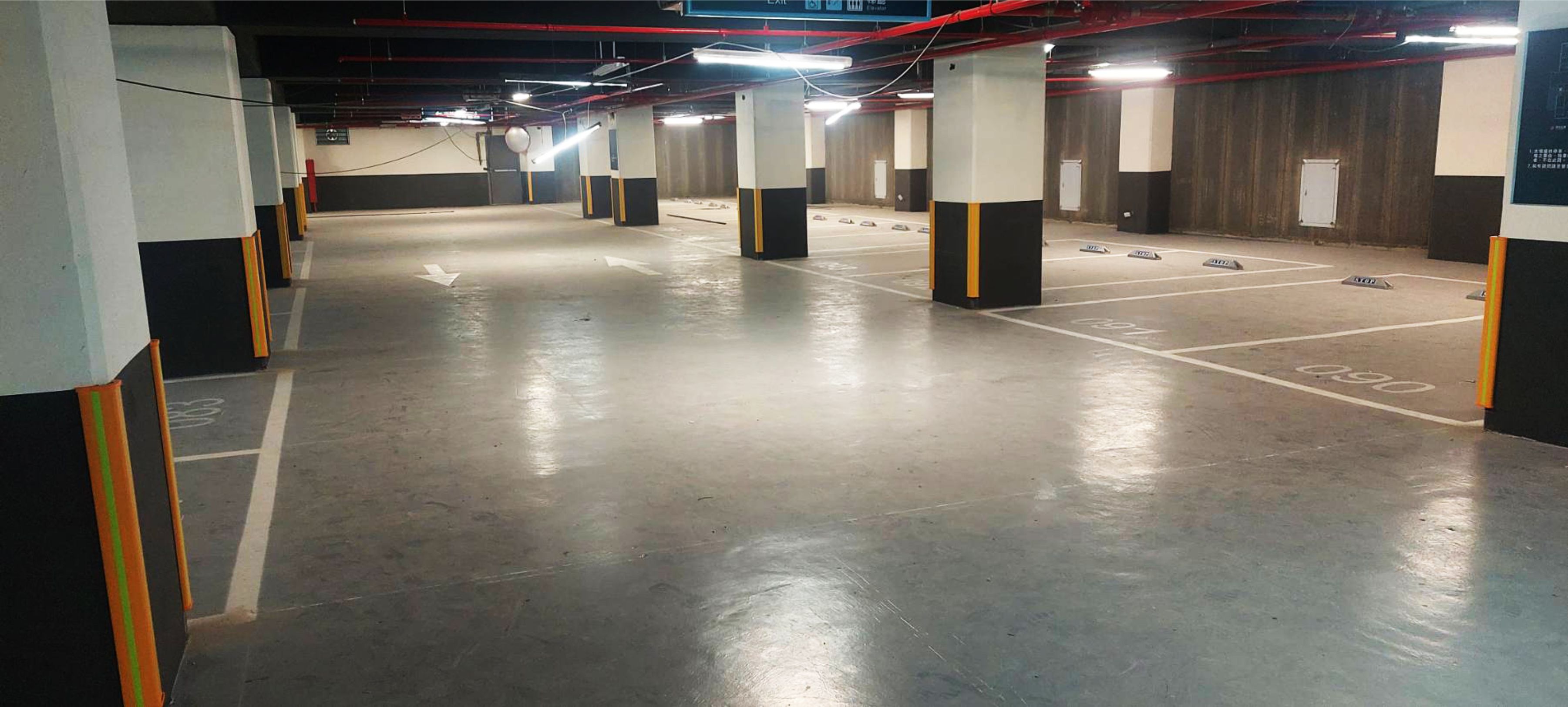 新北市板橋區-大樓地下停車場